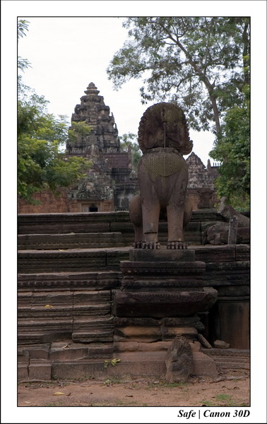 2006 - 07 - Temple angkor - Bantea Samre 32